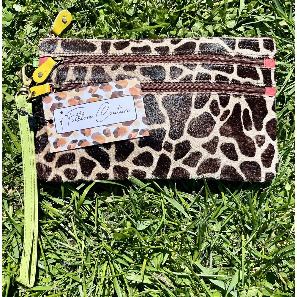 Folklore Couture Wristlet Clutch‎ Bag Womens Small Brown Pony Hair Giraffe Print